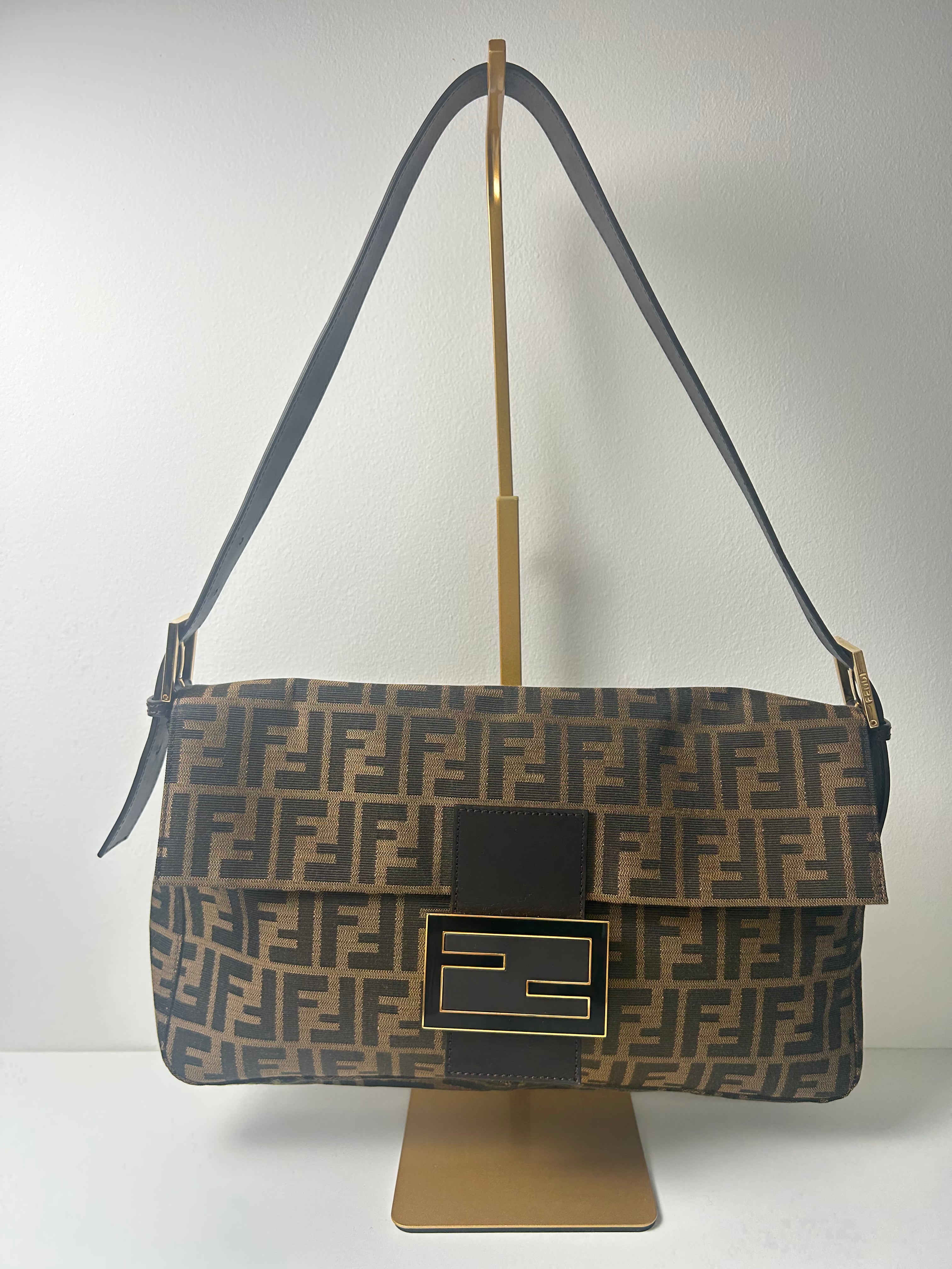 Fendi Baguette Large FF Zucca